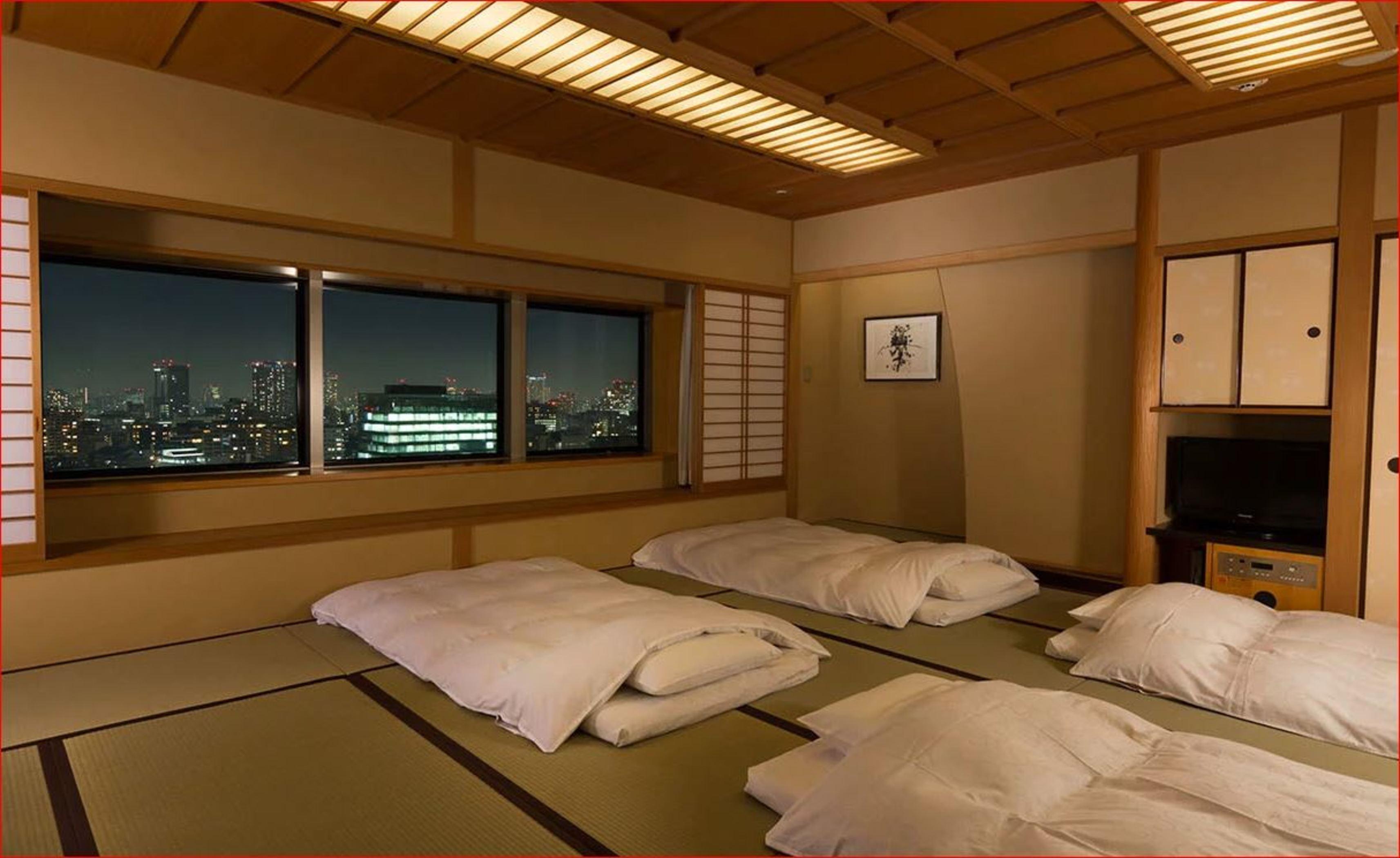 都市センターホテル 4*